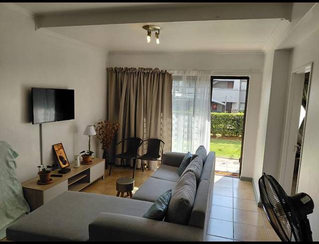 2 BEDROOM PROPERTY TO RENT IN SUNNINGHILL